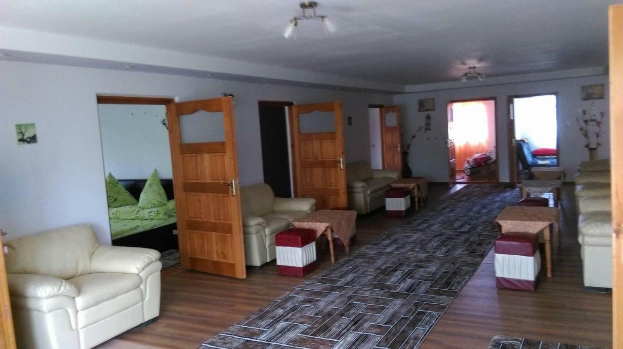 Vila Annemaryy Arbore Екстериор снимка