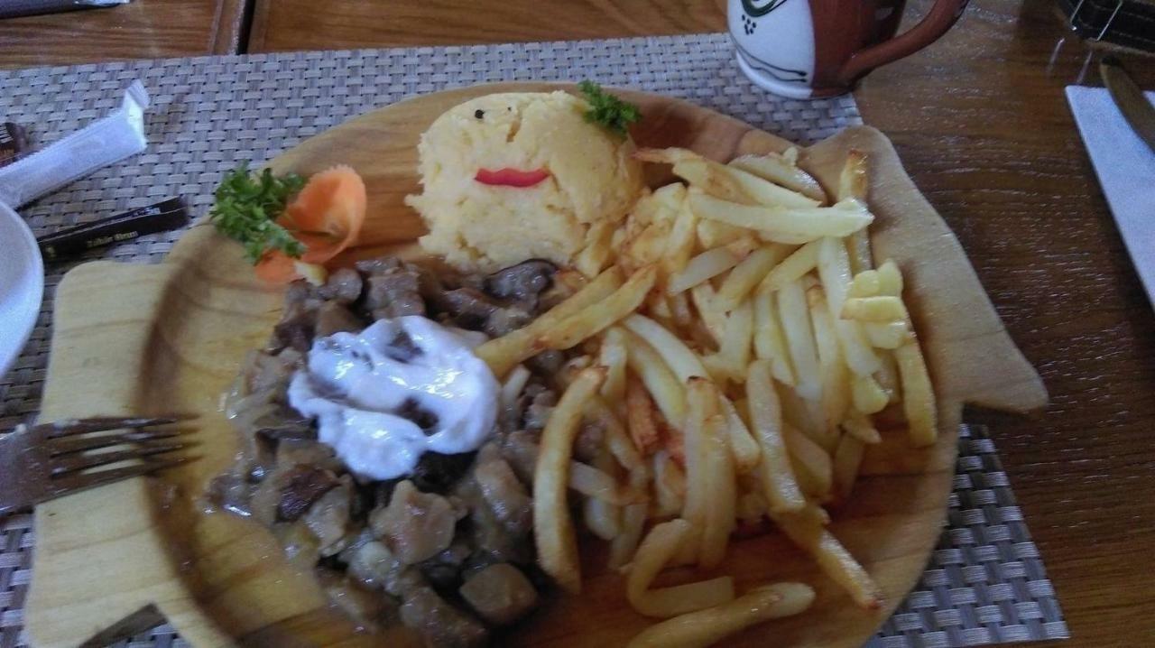 Vila Annemaryy Arbore Екстериор снимка