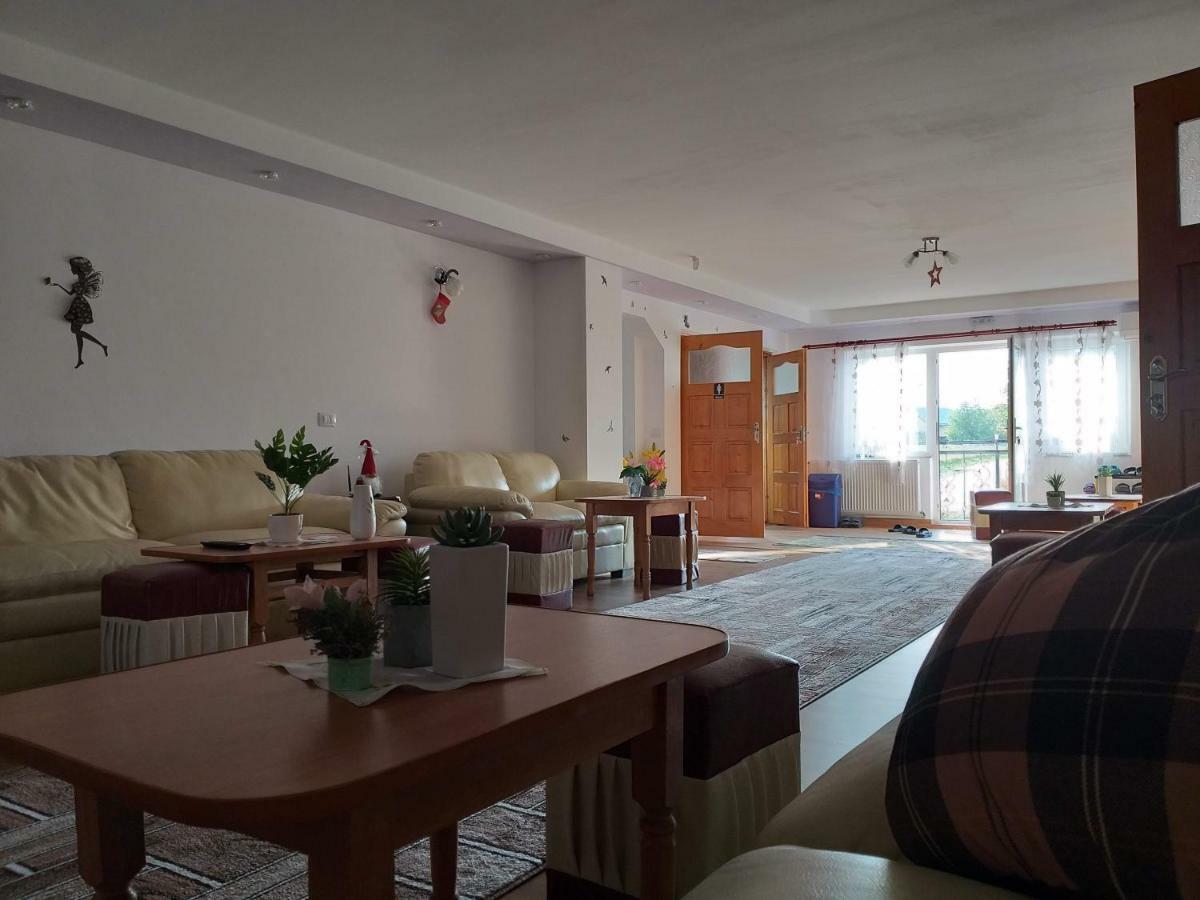 Vila Annemaryy Arbore Екстериор снимка