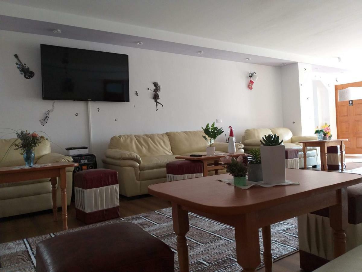 Vila Annemaryy Arbore Екстериор снимка